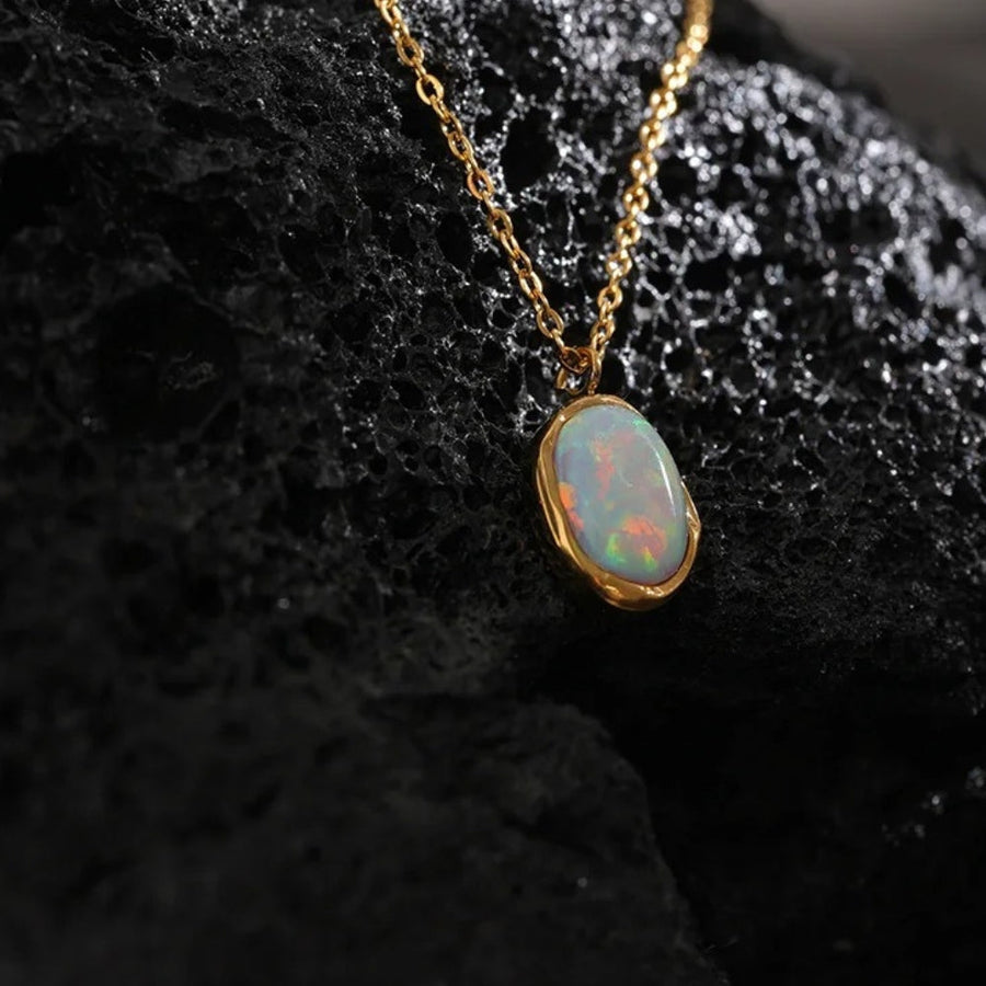 Collar Vintage de Piedra de Ópalo Luminoso