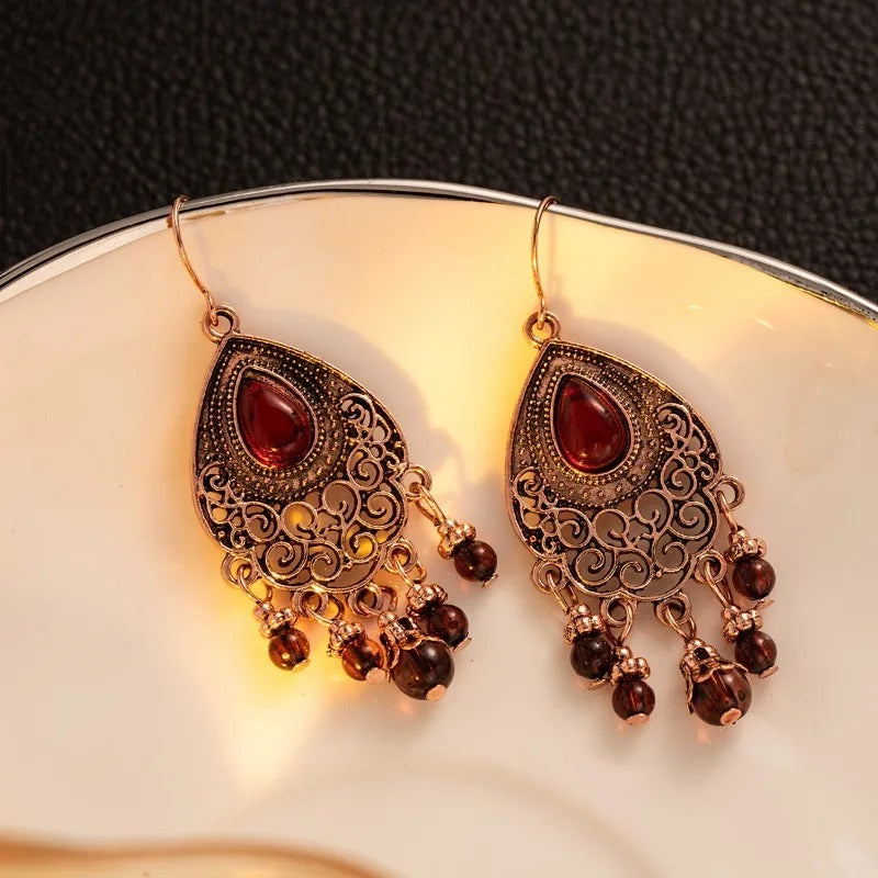 Aretes Colgantes Vintage de Gota Roja