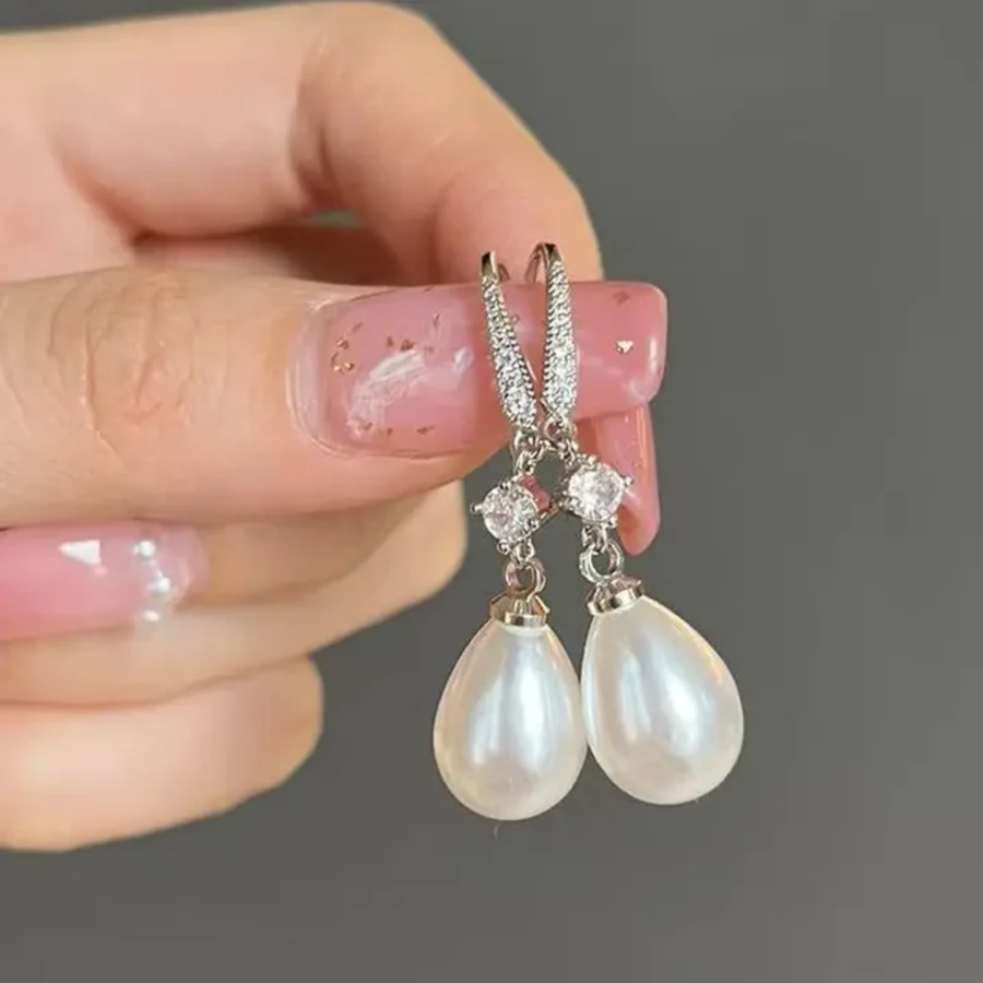 Aretes Colgantes de Perla Brillantes