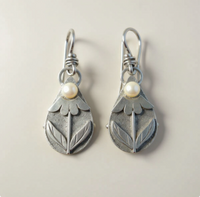 Aretes de Flor Lágrima Vintage